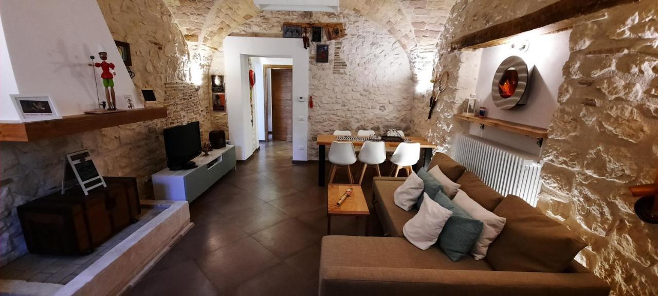 Picchio&Pinocchio Guest House 苏尔莫纳 外观 照片